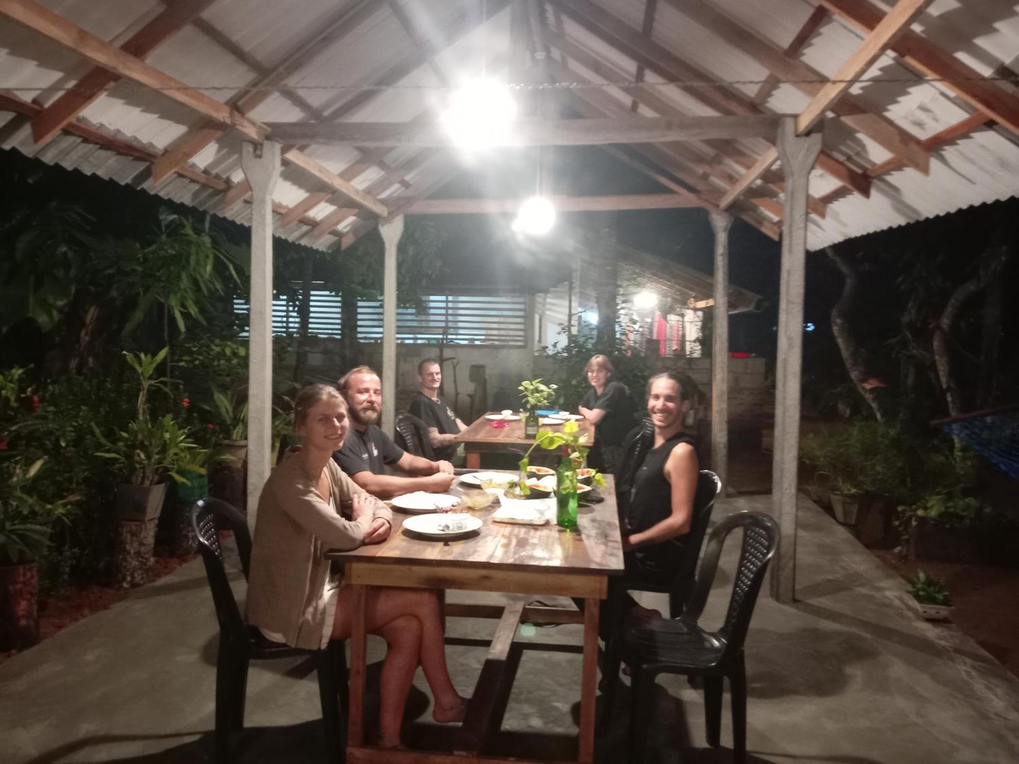 Lake House Homestay Anuradhapura Exterior foto