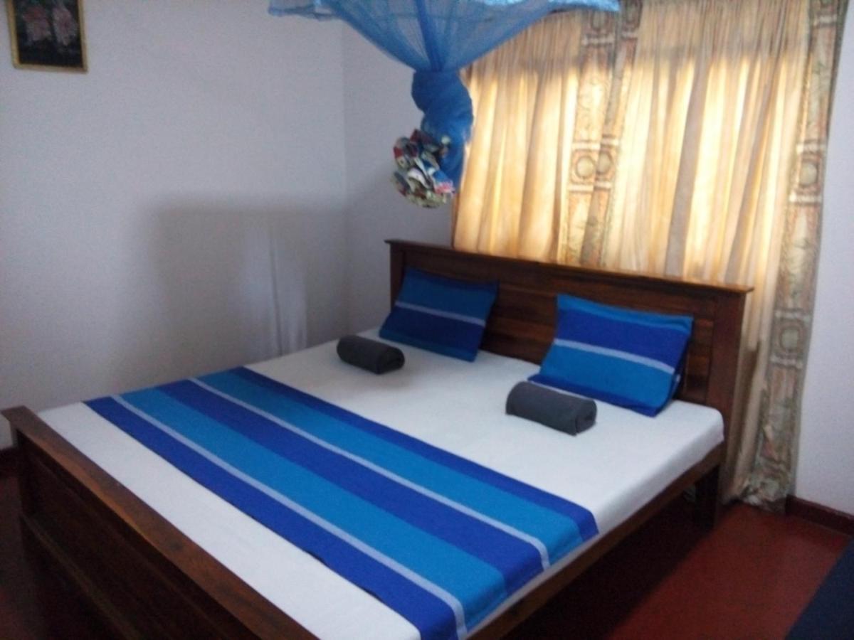 Lake House Homestay Anuradhapura Exterior foto