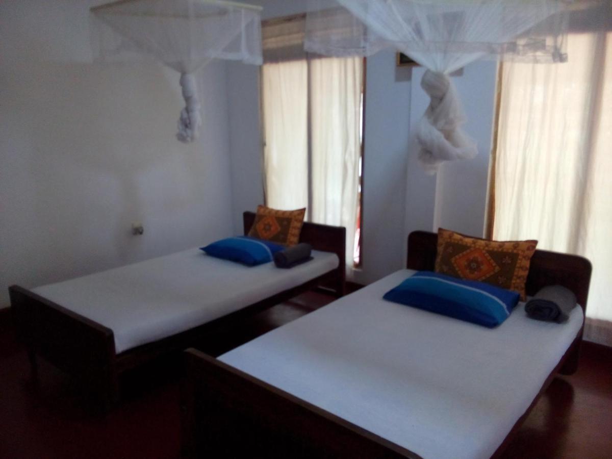 Lake House Homestay Anuradhapura Exterior foto